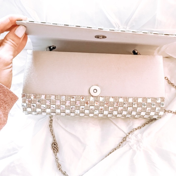 Laura Silver Rhinestone Clutch - Picture 5 of 6